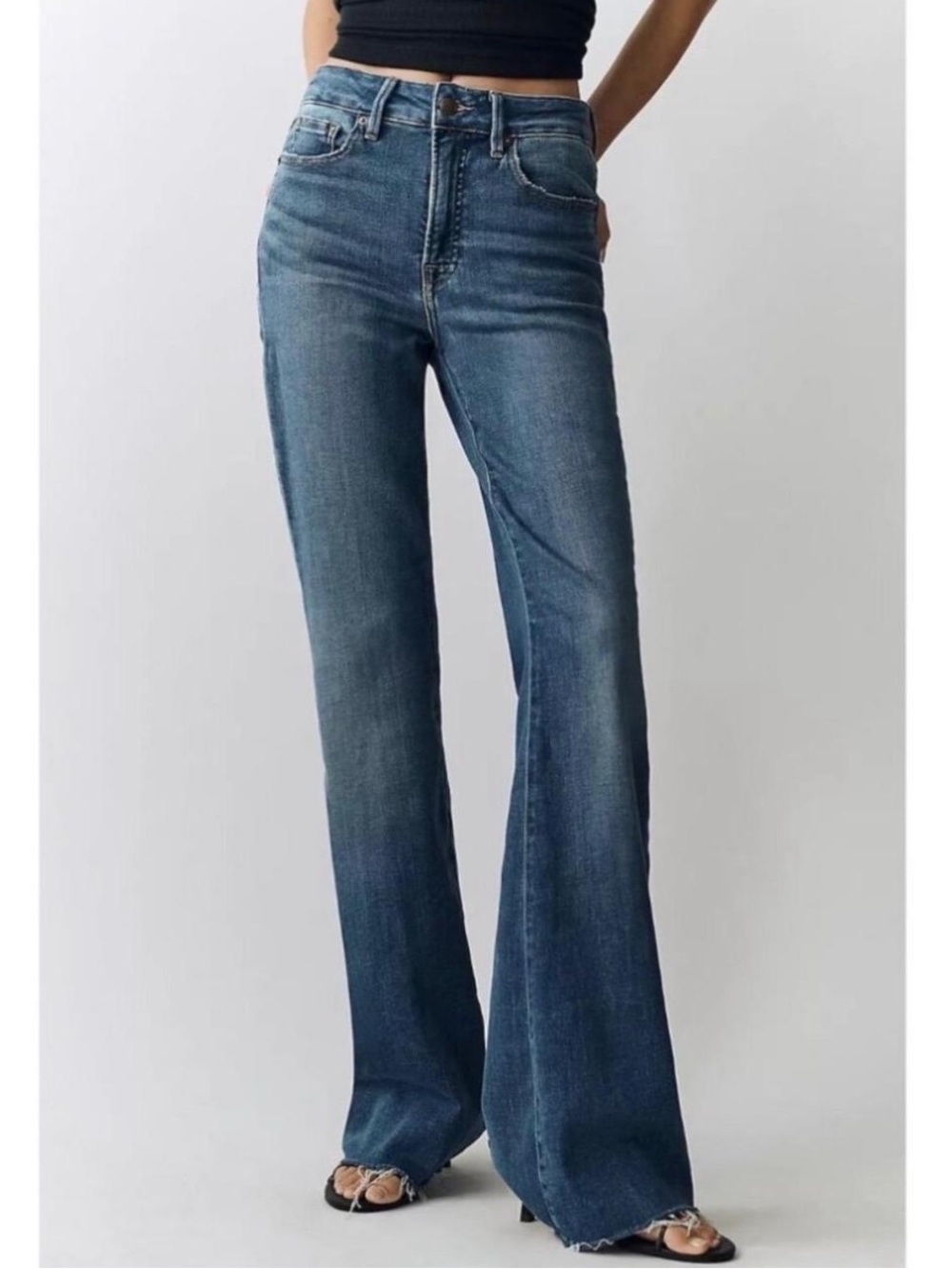 Good American Good Waist Super Bell Flare Jeans Women's Size 2 26 Raw Hem C